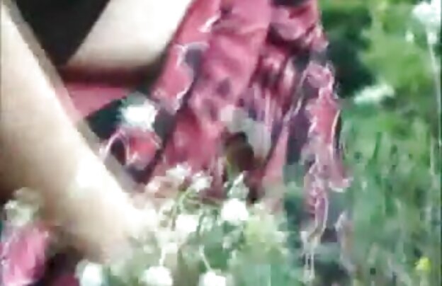 XXX این سبزه سکسی می داند که چگونه به لطفا سکسیشهوانی خودش