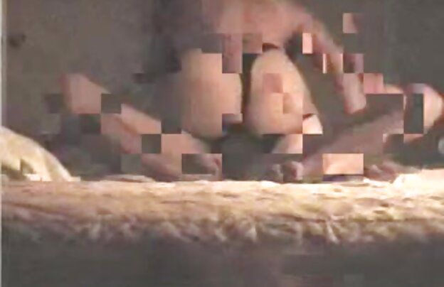 XXX جوان ورزش ها در مقابل انسان به موسیقی عكس سكسي متحرك شهواني و لعنتی بر روی نیمکت