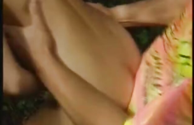 XXX سرد نفره با زن زن آلمانی فیلم سکسیشهوانی
