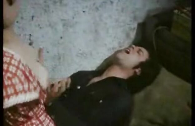 XXX زن و شوهر دختر بیدمشک او شهوانی سکس جدید