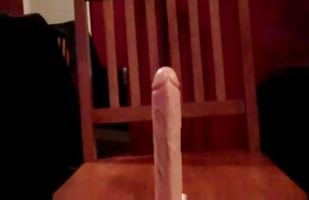 XXX لزبین, سگ ماده قرار داده و داستانهای سایت شهوانی او را دختر خورد